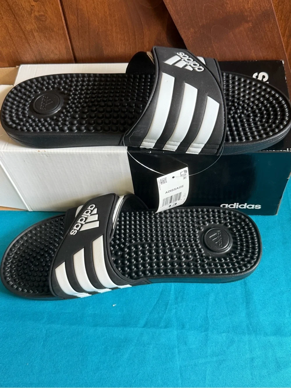 Adidas Adissage Men's Slides Size 13 NIB F35580 Black/White